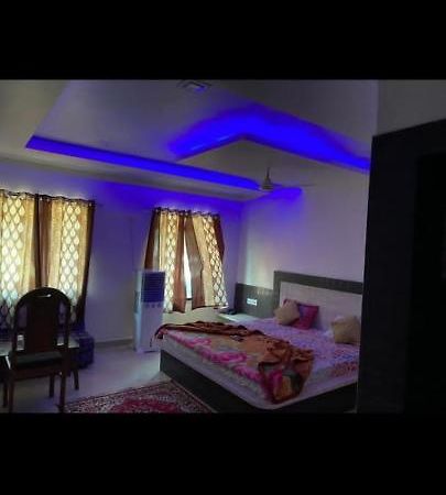 Bombay Regency Hotel Pachmarhī Екстериор снимка