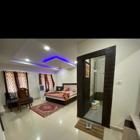 Bombay Regency Hotel Pachmarhī Екстериор снимка
